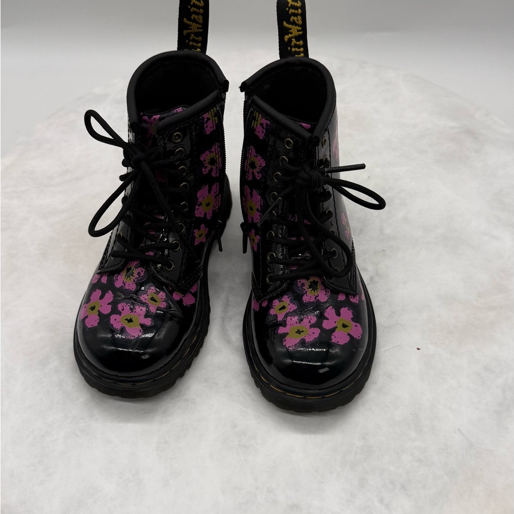 Dr. Martens Kids Black Patent Floral Lace-Up Boots. Size 9